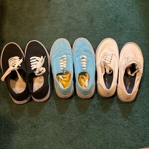 Mossimo Supply Co. size 9 white,black,& blue shoes